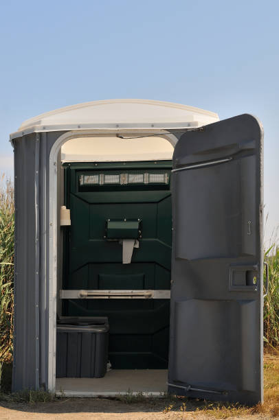 Best Affordable portable toilet rental  in Eaton Rapids, MI